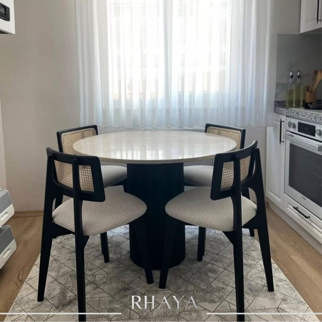 أخطاء ترتيب غرفة السفرة – 10 أخطاء شائعة تفسد شكل غرفة الطعام